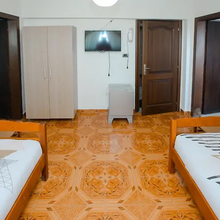 Ambasador מלון Bahçallëk