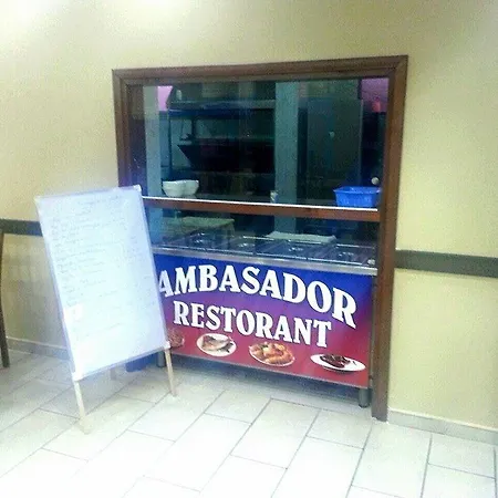 Ambasador فندق 3*